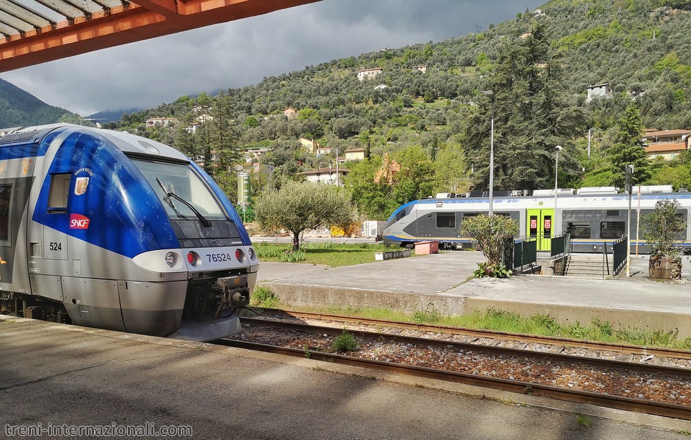 Stazione di Breil sur Roya in Francia Regionale per Cuneo e TER Tenda - Nizza