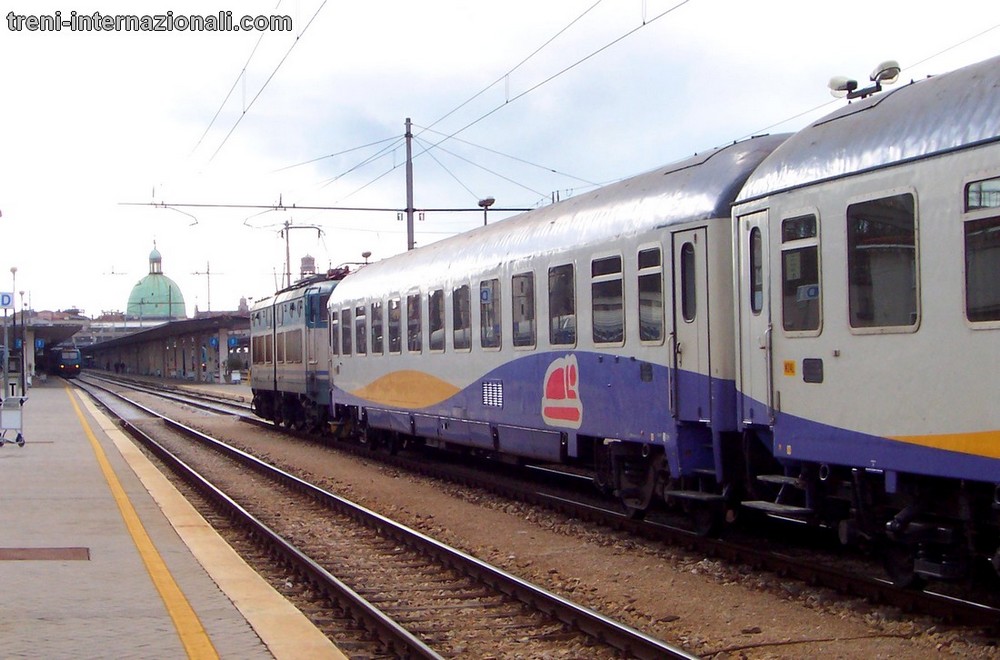 Treno EuroNight "Stendhal" da Parigi arriva a Venezia