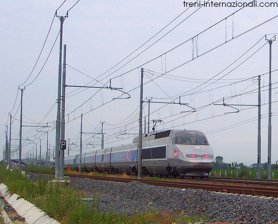 Treno EuroCity TGV "Caravaggio" Parigi - Milano vicino a Santhi