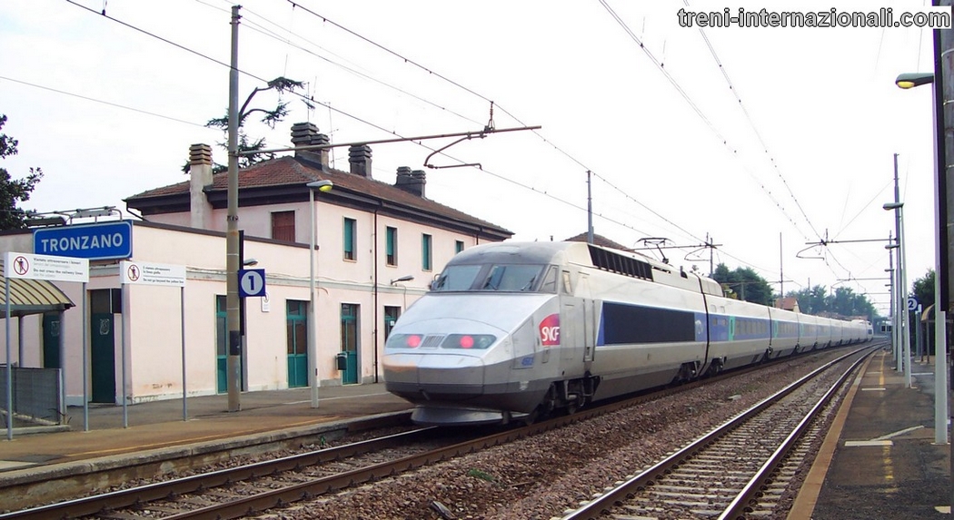 Treno EuroCity TGV "Alexandre Dumas" Milano - Parigi transita a Tronzano
