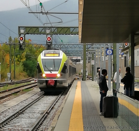 Treno regionale Lienz - Fortezza/Franzensfeste a Brunico