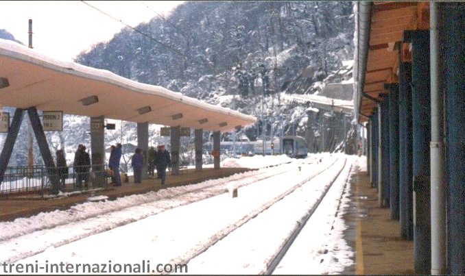 Il treno espresso "SIMPLON EXPRESS" Vinkovci - Ginevra